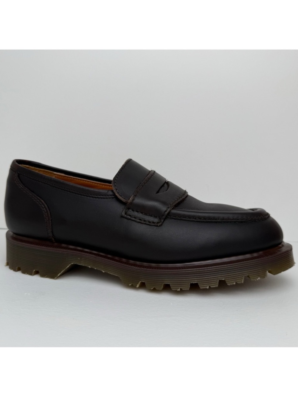 Dr. Martens Penny Loafers 8243 Vintage England Brown Leather Shoes UK 7.5 - Picture 4 of 15